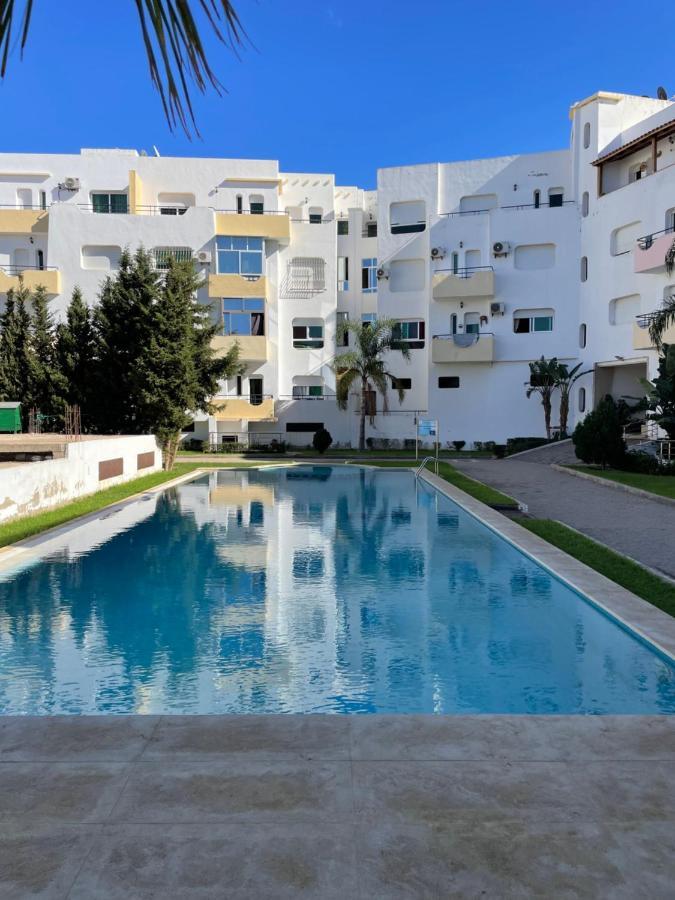 Joli Appartement Balneaire Avec Piscine Tanger Exterior foto